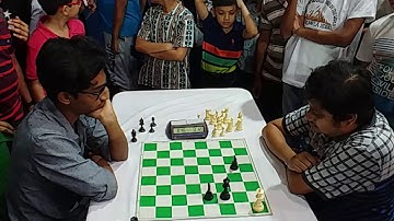 Grandmaster tries to checkmate with two knights