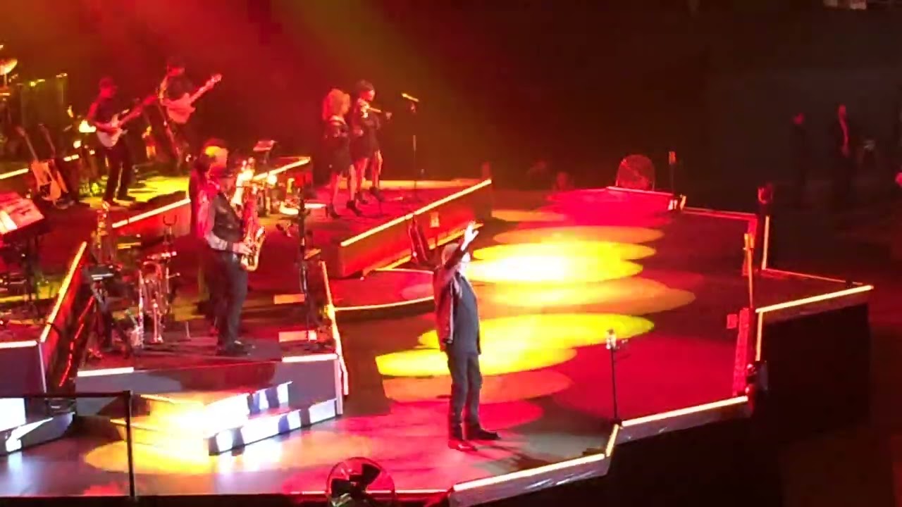 Ending of the Show- Neil Diamond