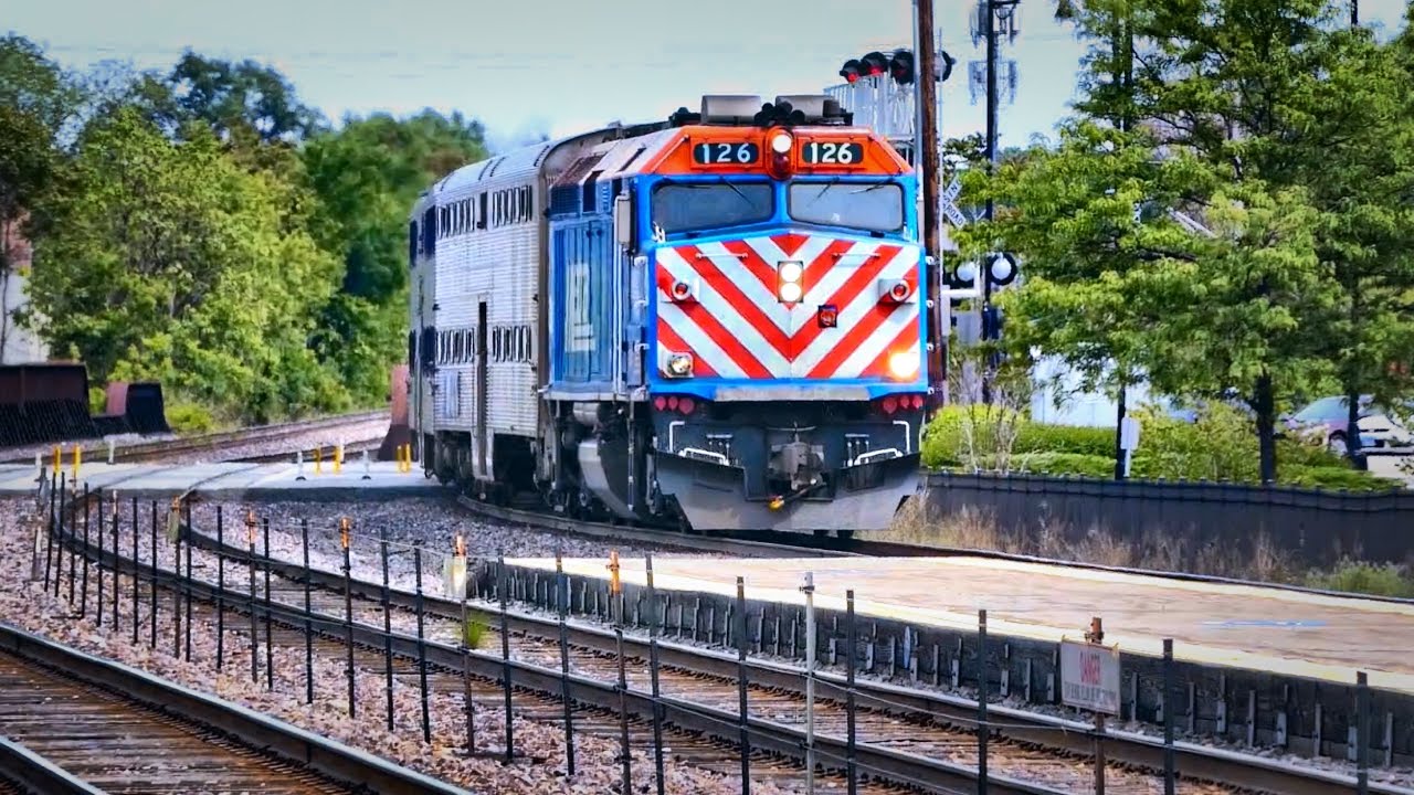 METRA CLIP UNION PACIFIC NORTHWEST DES PLANIES 126 EMD F40PH 3 metra-clip-union-pacific-northwest-des-planies-126-emd-f40ph-3