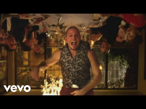 Calle 13 - Vamo' A Portarnos Mal