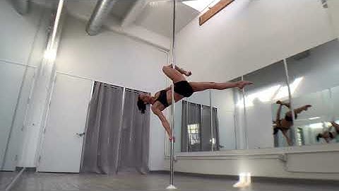 Cupid Thread Thru to Same Side Leg Hang Transition - Pole Dancing Tutorials by @Elizabeth_bfit