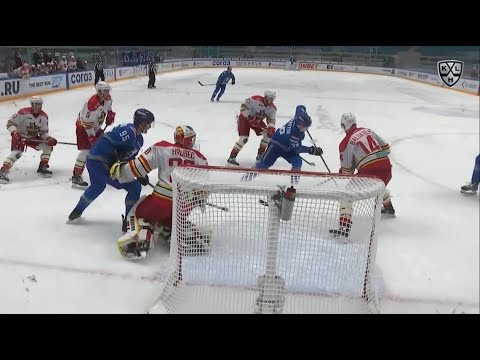 Matt Frattin scores his first KHL goal