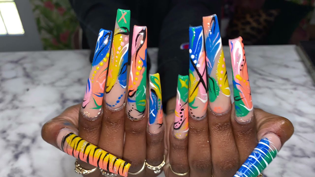 90s' French Manicure, Paper Clip, Glitter Half-Moons: 7 Nail Trends for  2020 | Fashion Trends - Hindustan Times