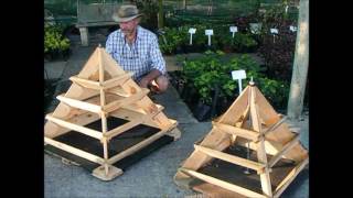 So, what is it that makes the Amazing Pyramid Planter the ideal container garden?