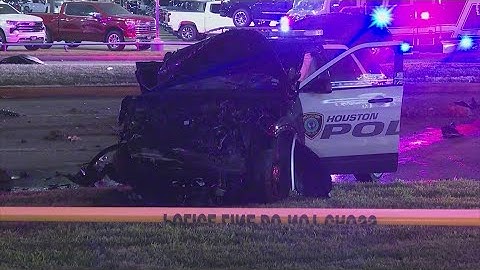HPD: Officers relieved of duty after early morning crash that injured innocent driver