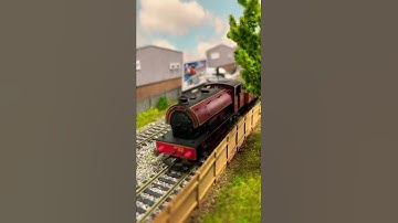 Hornby Class J94 AUSTERITY Model Train 🚂