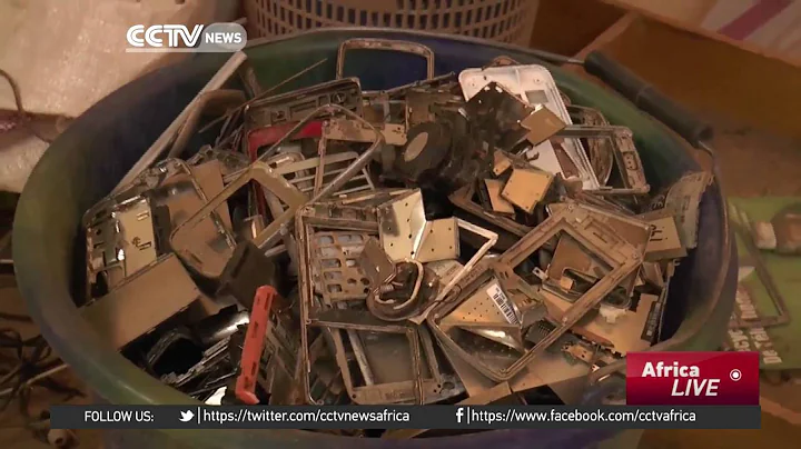 Youths recycle old mobile phones in Niger