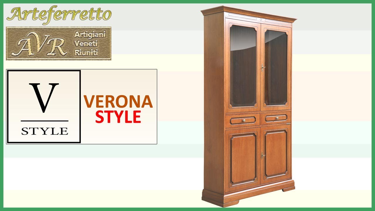 4092-S Vetrina multifunzionale, in stile classico con 4 porte e 2 cassetti.Costruzione artigianale.