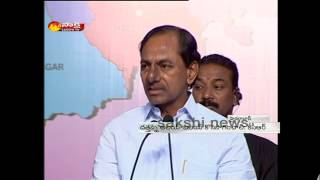 CM KCR praises BJP Minister Bandaru Dattatreya, calls him Telangana Gold