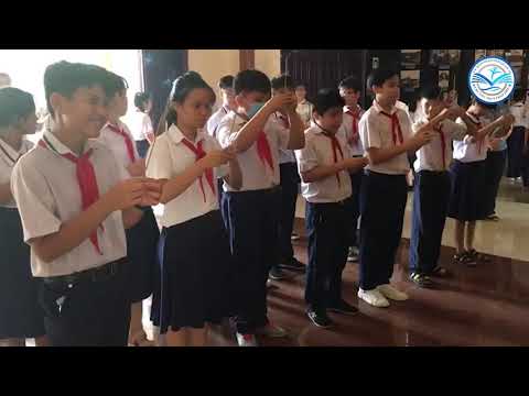 Hoạt động về nguồn, dâng hương tại nhà truyền thống phường Tân Thới Nhất
