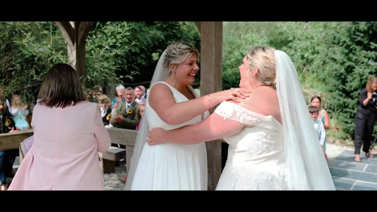 Knightor Winery - Jessie & Holly's stunning September wedding