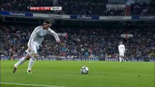 Real Madrid - Sevilla [2010.03.06] *The.Great.Comeback.* [Highlights]