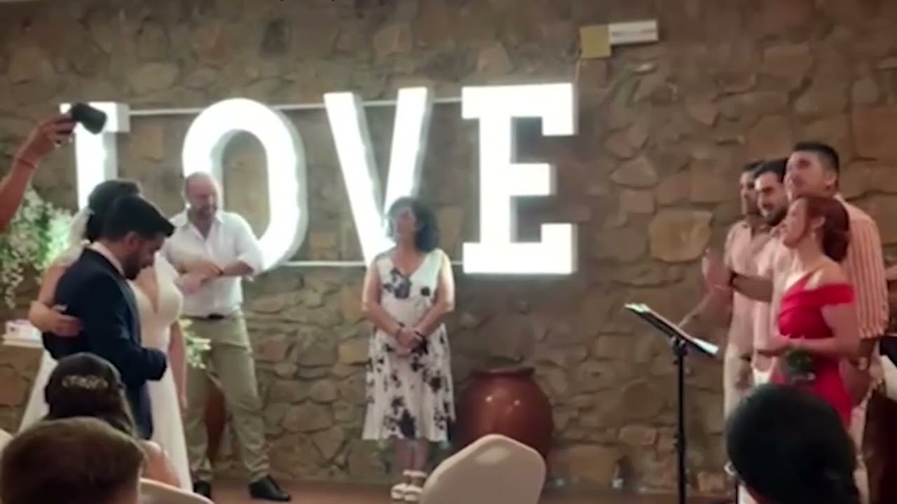 Los Flamenquitos en Boda Emotiva | Dedicatoria en Directo con Guitarra en Badajoz