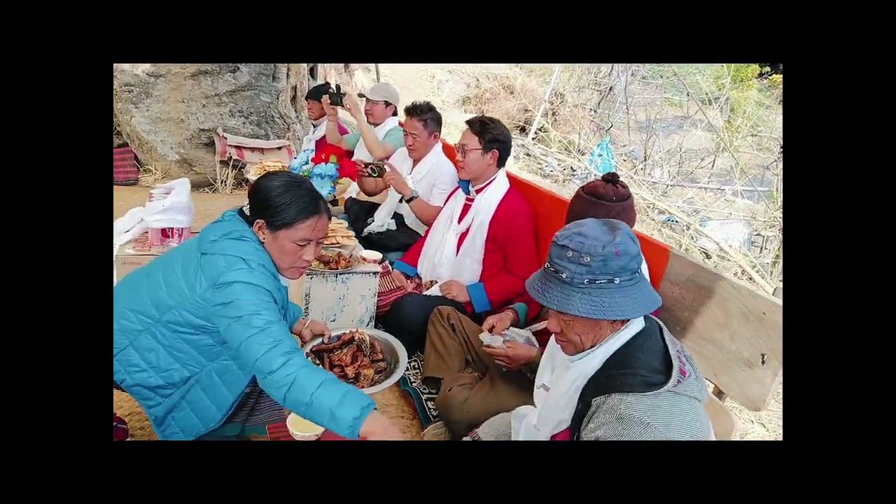 2153 LOSAR  PICNIC  WITH OUR FAMILY