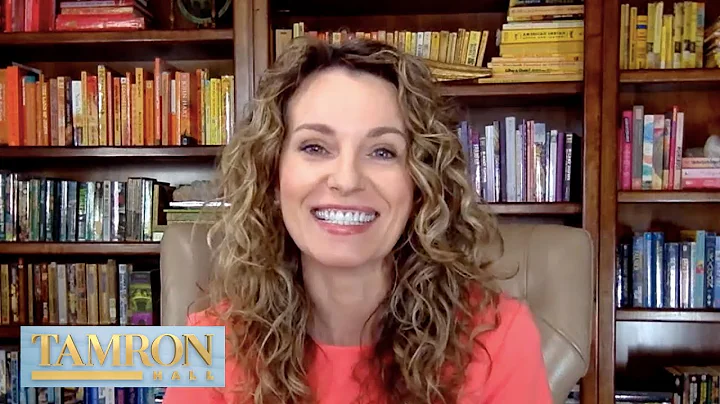 She Built A Gorgeous House from Watching YouTube V...