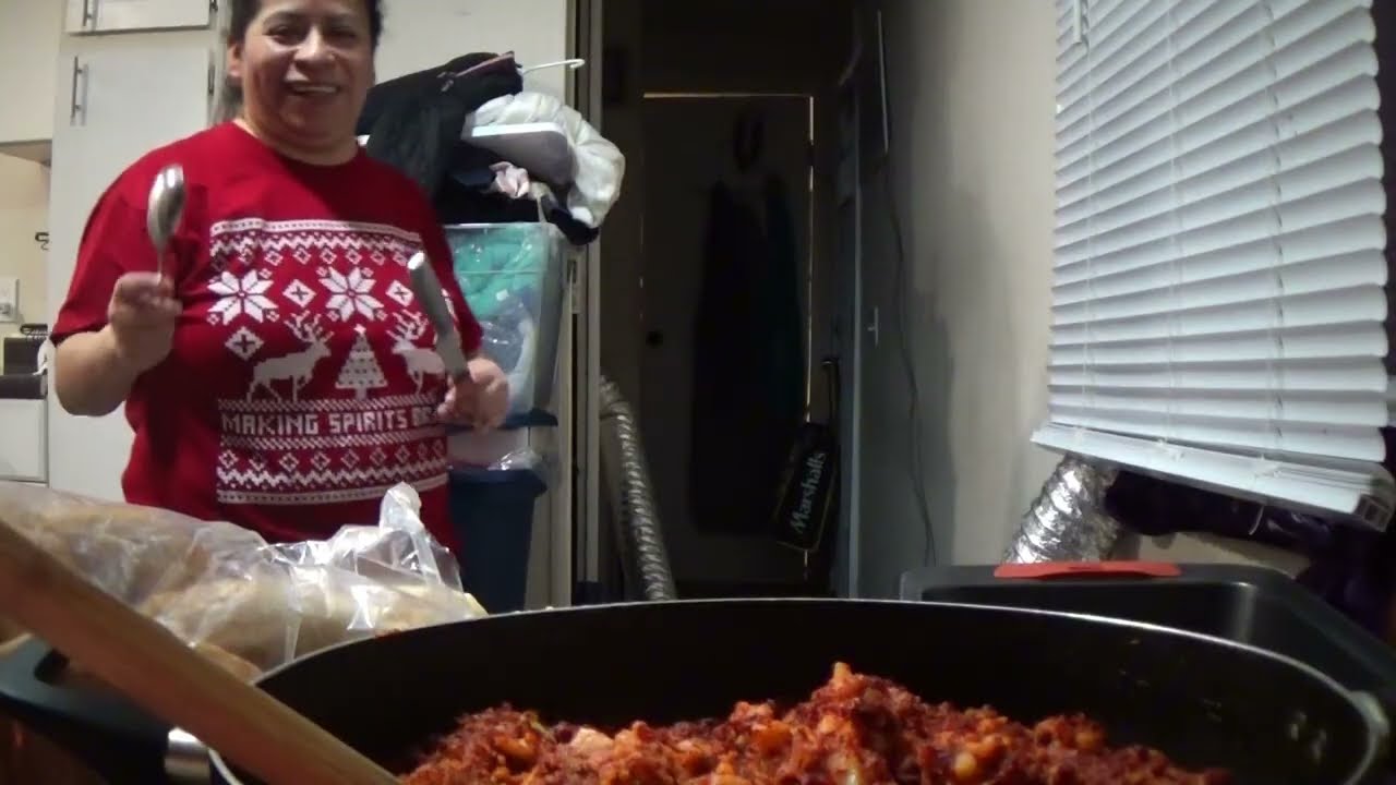 Acompañenos a prepararnos para recibir el año nuevo, hicimos pambazos 