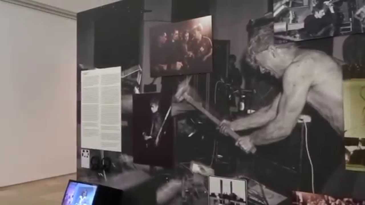 17.09.2015 Führung durch die Ausstellung Geniale Dilletanten im HDK