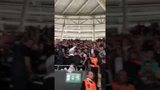 Karanlık Kuruldu Geceye Beşiktaş Marşı Resimi