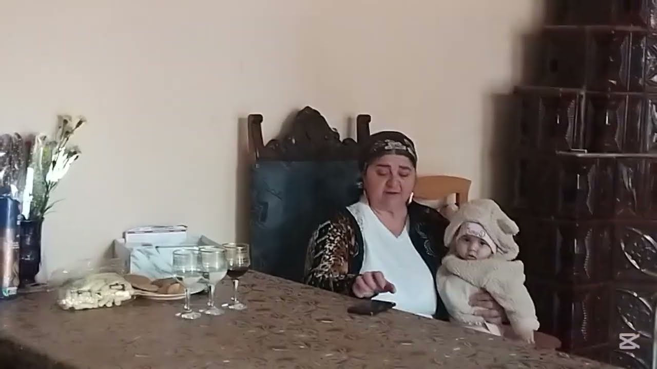 BUNICUȚA : FACE VARZA CĂLITĂ DE POST PENTRU NURORI ! 