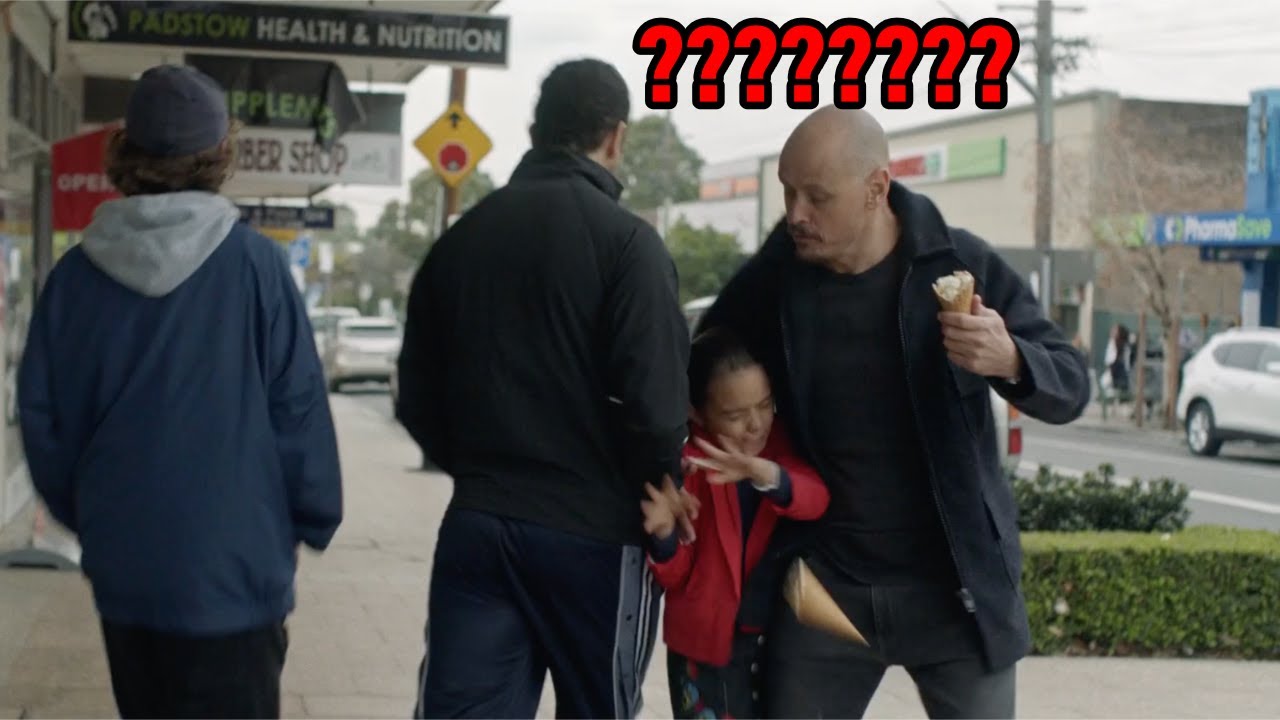 (결말포함) 살인 기계의 딸을 어깨빵 해버린 동네 양아치의 최후