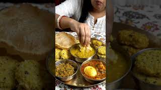 Luchi, Cholar dal, Cholar daler bora, Egg tarka, Egg kasha😋😍#shortsfeed #food #trending #indianfood