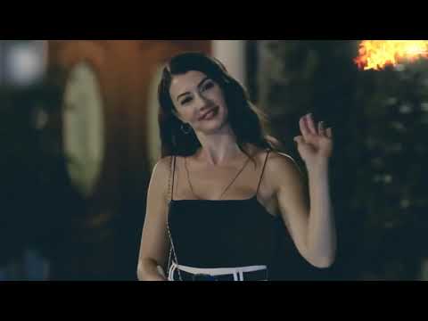 Burcu Özberk Bacak Kalça Göğüs Frikikleri