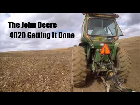 Seeding Oats 2018 John Deere 4020 and Grain Drill