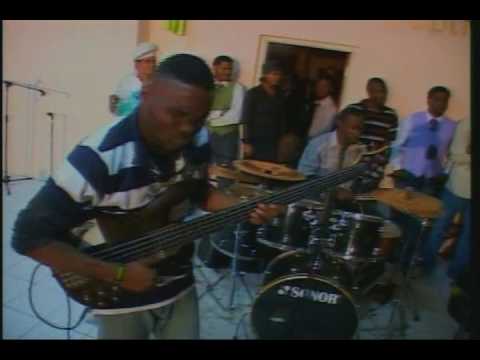 Dwayne Livingstone - Bass - Magnify Him 2009 - Jam...