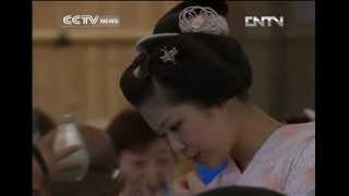 Kyoto beer garden reveals lives of traditional hostesses