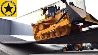 BRUDER Toys EXCAVATORS and heavy gear MONSTER Bulldozer CATERPILLAR D10