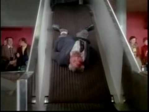 End of the Game (1975) Baggage Claim Death Jon Voi...