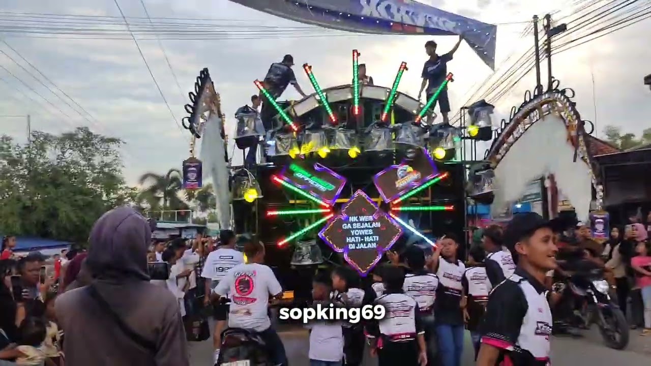 Sinar music karnaval Kayen Pati 2026