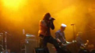 TURBONEGRO &quot; We&#39;re Gonna Drop The Atom Bomb &quot; Derrame Rock 2009