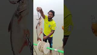 Incredible Success! 😱 Catching a Giant River Monster on a Heavy Rope Reel Setup! 🐟⛓️