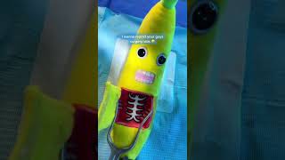 Surgery on a Banana? #discountdentist #fruitsurgery #satisfying #asmr #foodsurgery #mrkiwi #Shorts