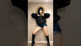 Anime Style Vibe Dance! ✨ #Shorts #Viral #otaku  #DanceVideo #AnimeGirl #CuteDance  #CosplayVibes