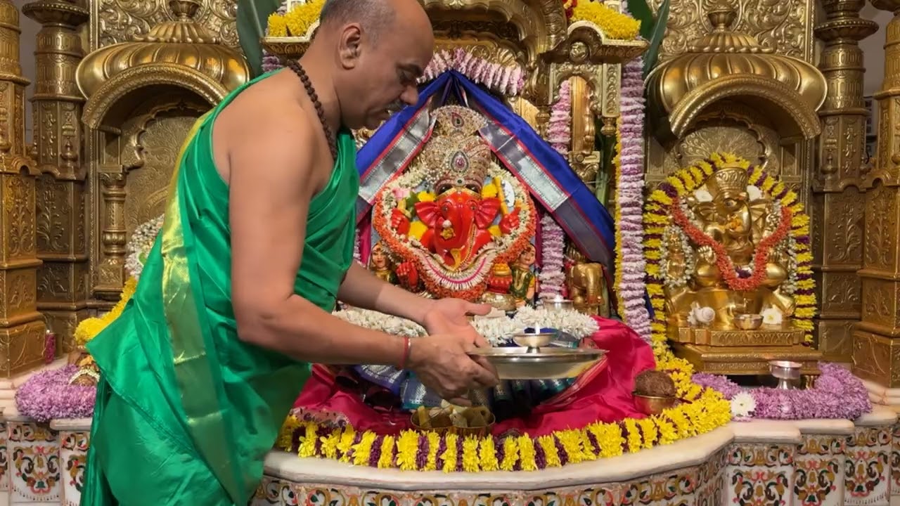 श्री सिद्धिविनायक LIVE आरती दर्शन | Siddhivinayak Ganpati Dadar Aarti🙏🏻 १४/०२/२०२६🛕