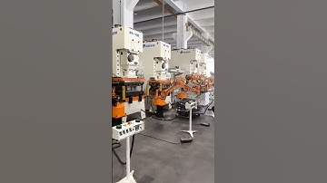 Stamping press machine line with transfer robots