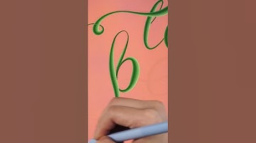 How To Draw Perfectly Symmetrical Shapes In Procreate💕 #shorts #symmetrical
