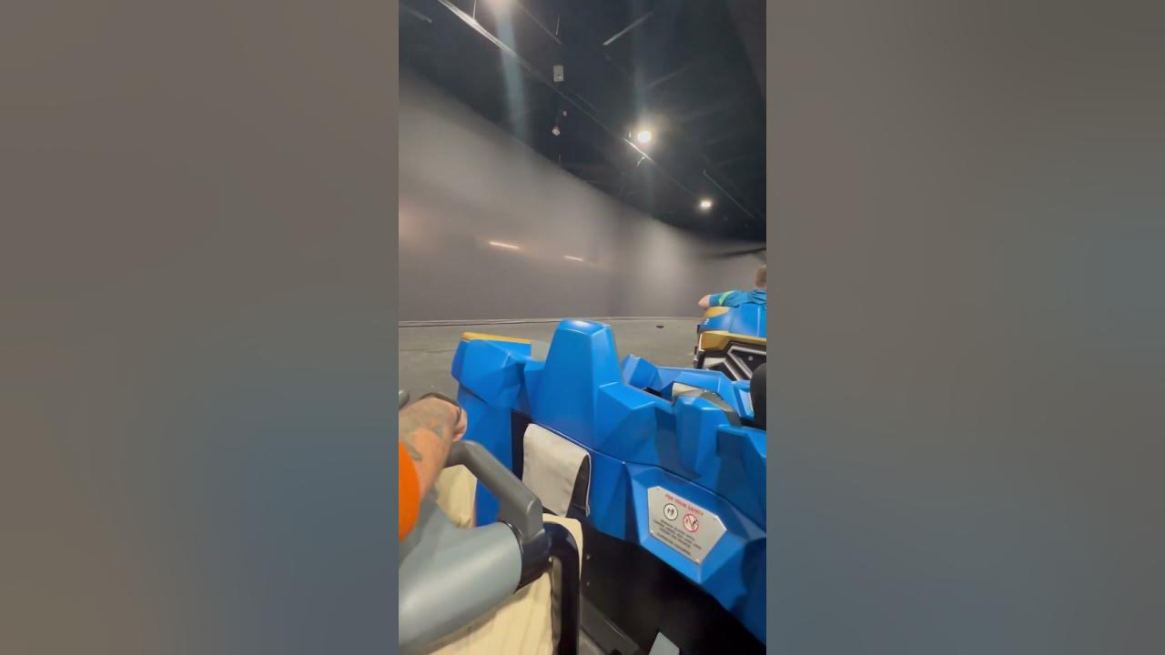 Our Guardians of the Galaxy ride stopped! 👀 #disney #fy #disneyparks #guardian #shorts #lights #fun