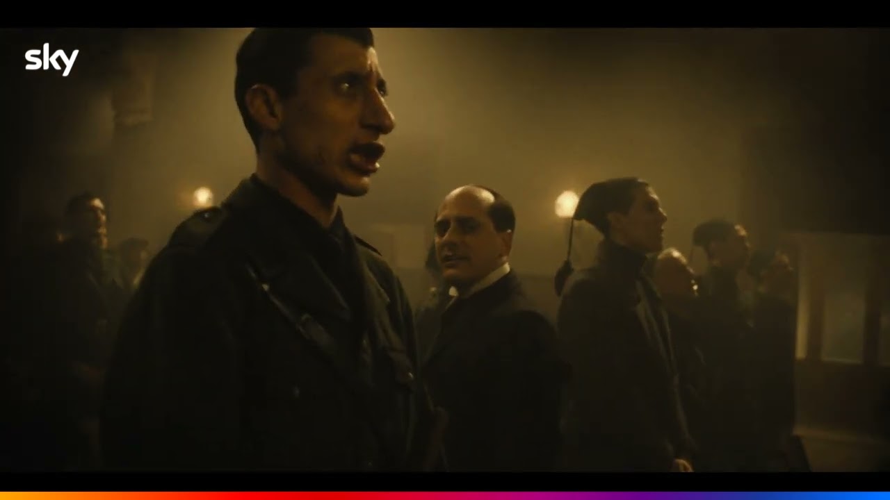 M - IL FIGLIO DEL SECOLO | Benito Mussolini e la rivoluzione | HOT CORN