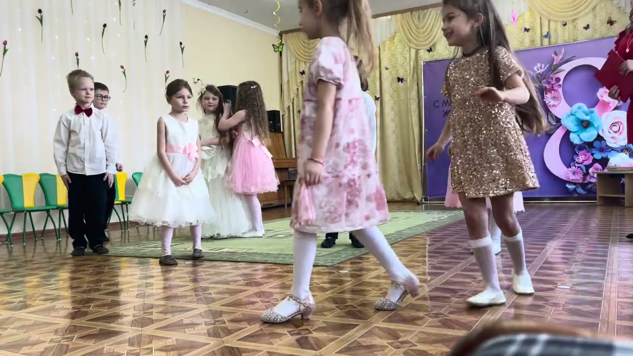 Утренник в детском саду у Николь