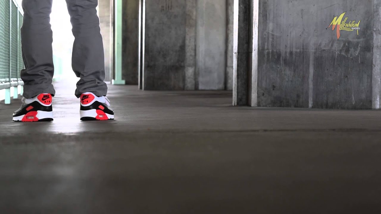 Nike Air Max 90 OG (2015) Onfoot