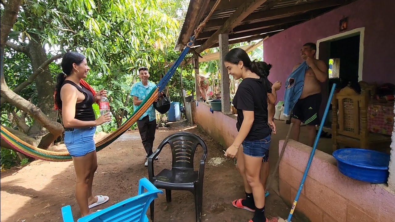 Y estamos de nuevo visitando el bonito hogar de Dalia