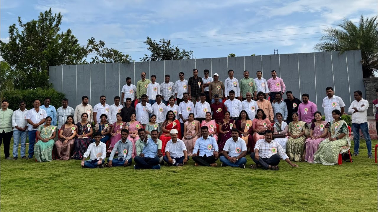 From school benches to life’s adventures back together after 25 years! 