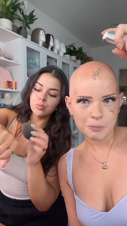 Doing the SAME makeup and HAIR with my best friend
