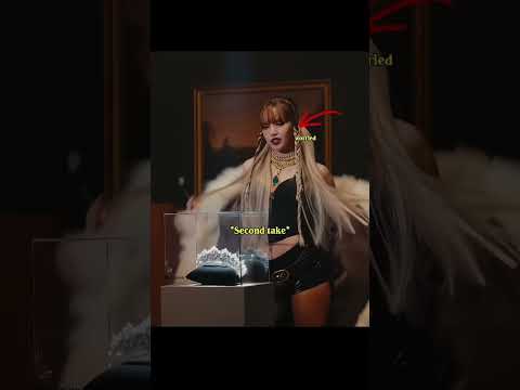 Lisa broke it on only her second try 😳 #blackpink