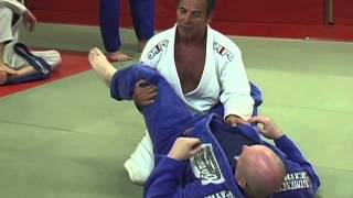 PEDRO SAUER | Retaining Closed Guard and SICK Guard Pass Submission!