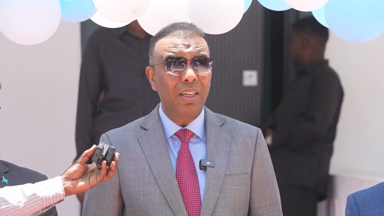 Ra’iisul Wasaare Xamsa ayaa si rasmi ah u daahfuray Xarunta Amniga Saaybarka (SOMCIRT).