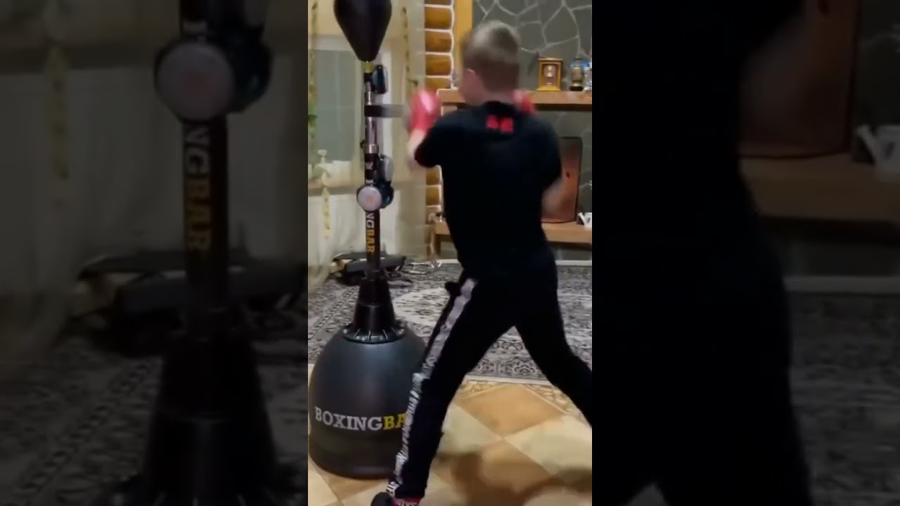 olha só a agilidade desse menino treinando box